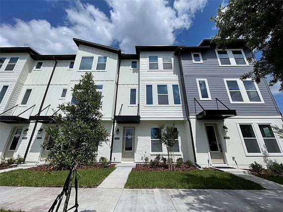 2nd image of 12668 Willstatter Ave