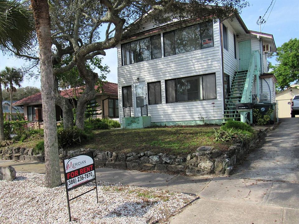 1st image of 140 S Oleander Ave