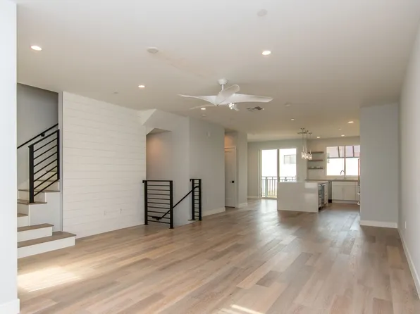 3353 Tyler St, Carlsbad, CA 92008