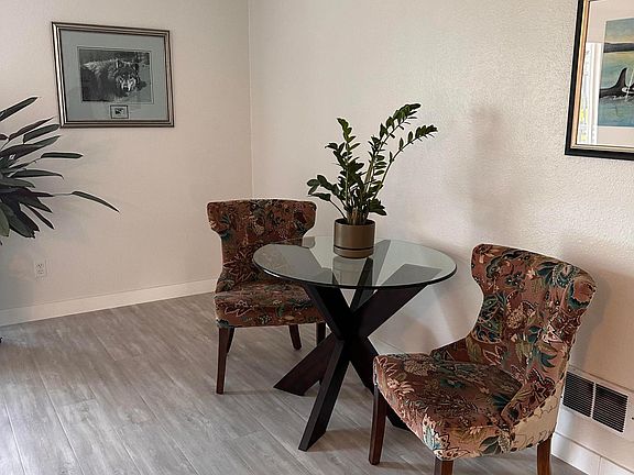 4th image of 22975 Marine View Dr S APT C204