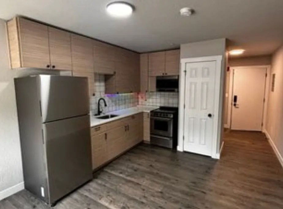 27902 Meadow Dr — Photo 3