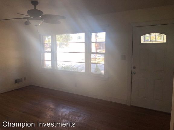 4th image of 1017 W Elm St