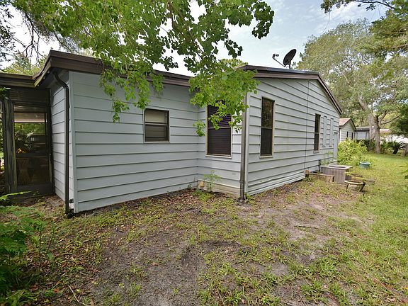 3rd image of 9 Niagara Falls Cir
