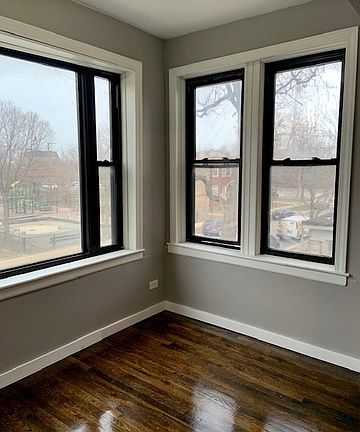 3rd image of 3235 W Flournoy St #2
