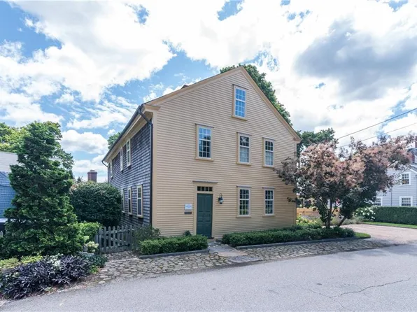 6 Bay St, North Kingstown, RI 02852