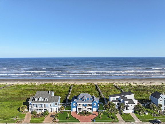 5th image of 21011 W Sandhill Dr