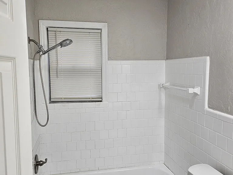 513 E Boeing Dr — Photo 10