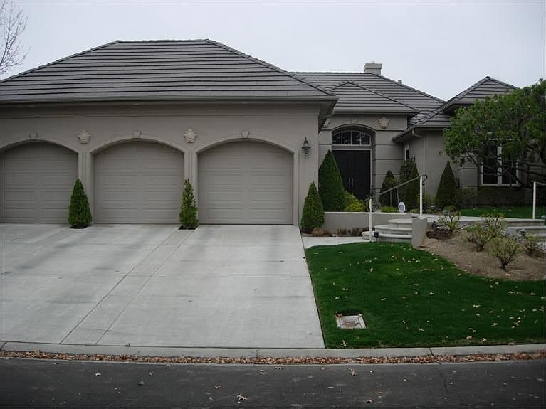 2525 W Lake Van Ness Cir, Fresno, CA 93711 Zillow