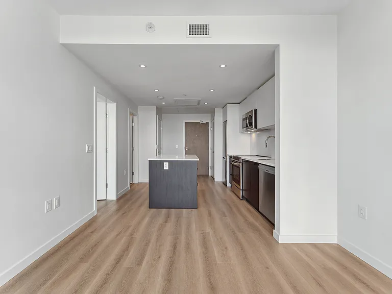 150 Braid St — Photo 60