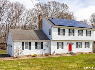 33 Valerie Court, Hamden, CT 06514