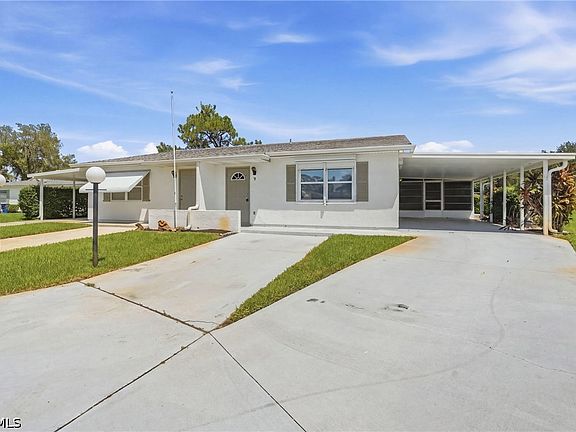 3rd image of 7 Dutch Iris Ln