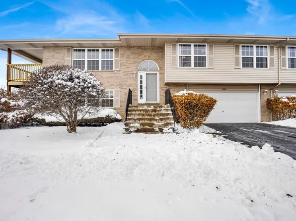 5303 W 109th St #5303, Oak Lawn, IL 60453