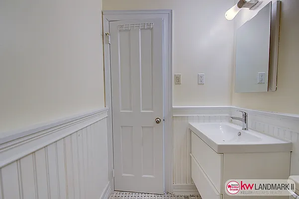 Sold by Keller Williams Realty Landmark II | media 23