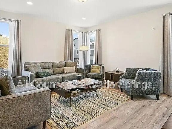 4th image of 4350 Parkwood Trl
