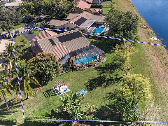 5th image of 11180 SW 1st Street