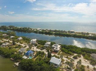 301 Bocilla Dr, Placida, FL 33946