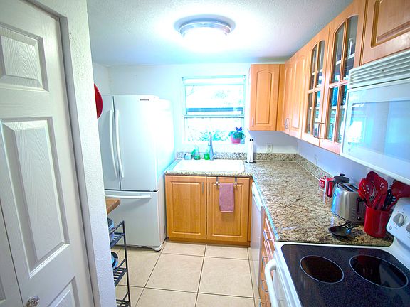 3rd image of 1150 99th St APT 25