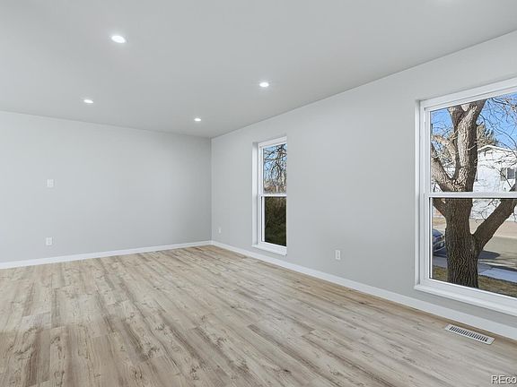 5th image of 11364 Marshall Court