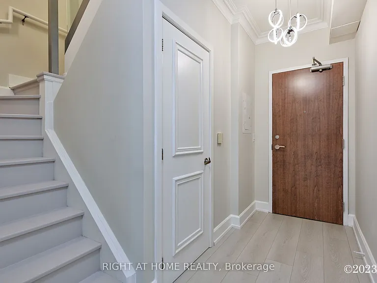 650 Sheppard Ave E #Penthouse 15 — Photo 3