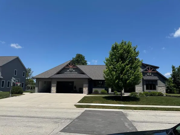 810 Aspen AVENUE, Oostburg, WI 53070