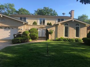 6535 Albert St, Morton Grove, IL 60053