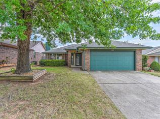 2828 Green Canyon Dr, Edmond, OK 73013