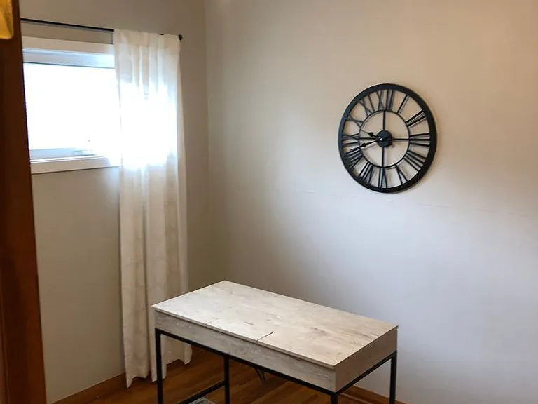 1607 Plymouth Ave — Photo 12