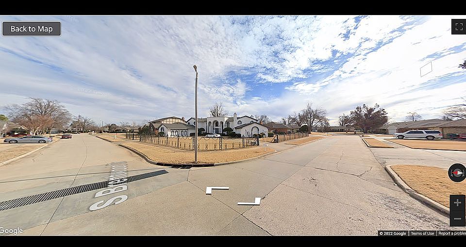 2nd image of 137 SW 100th St