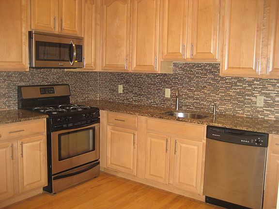 3rd image of 742 Westfield Ave APT 17