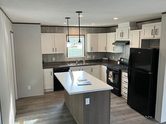 5th image of 474 N Amy Dr
