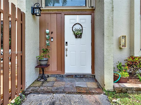 4th image of 11490 SW 109th Rd #30F