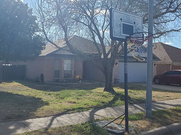 2nd image of 1137 Darren Dr