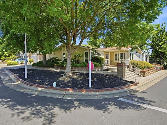 2nd image of 6850 Hidden Brook Ln
