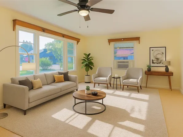 111 5th Ave SW, Gravette, AR 72736