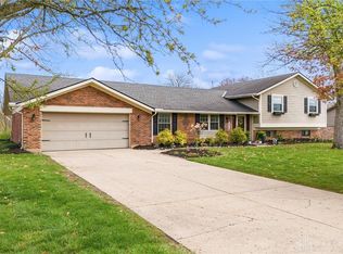 7284 Tamarind Trl, Centerville, OH 45459