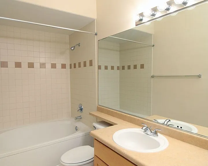 1170 NE 64th Ln #1206-1208 — Photo 15