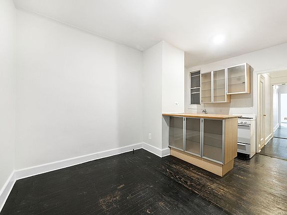 4th image of 1605 York Ave APT 3B