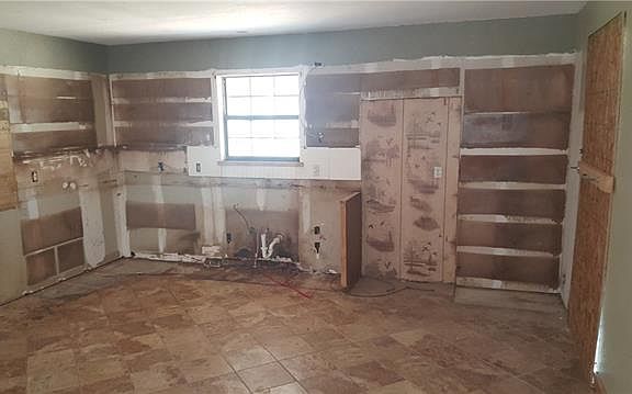 3rd image of 11200 County Road 2803