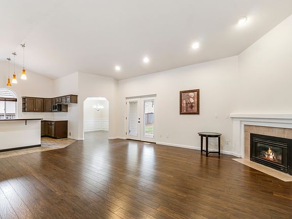 4th image of 3510 Gray Ct NE