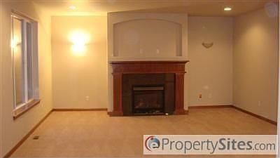 5th image of 8105 183rd Ave E