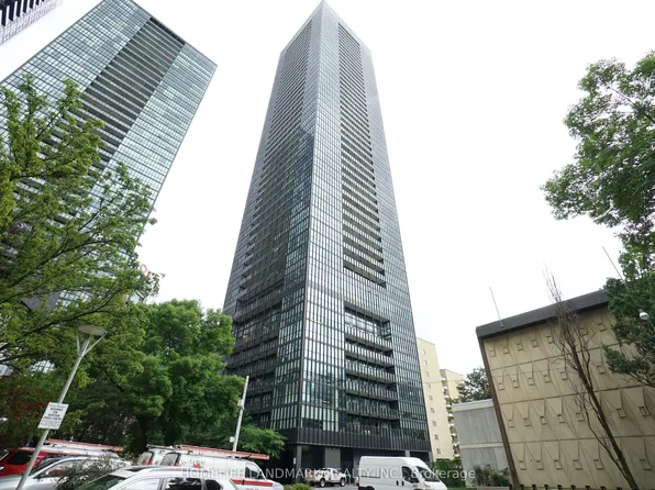 101 Charles St E, Toronto, ON