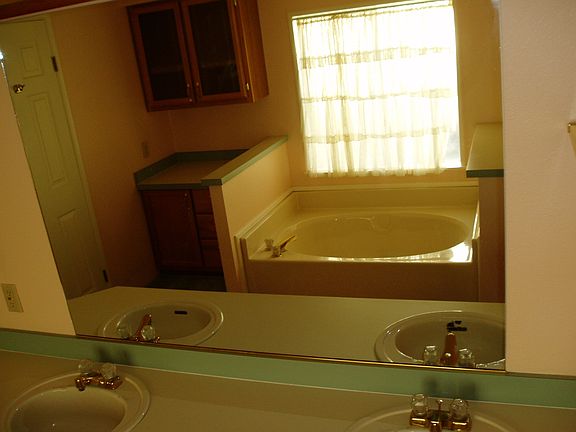 master bath double sinks