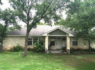 116 Lakeview Dr, Del Valle, TX 78617