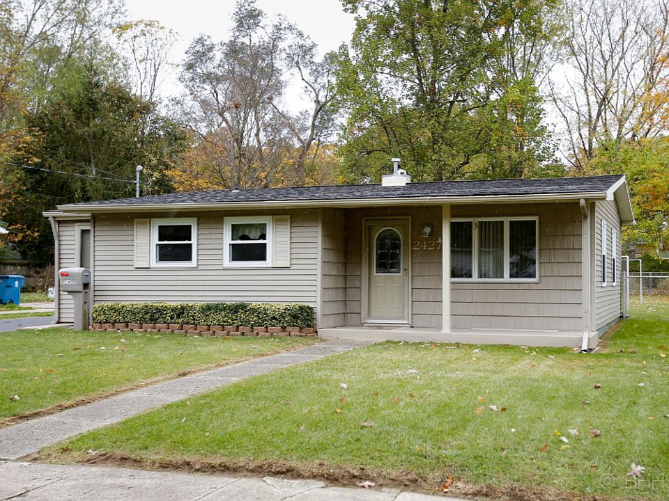 1st image of 2427 Shasta Dr