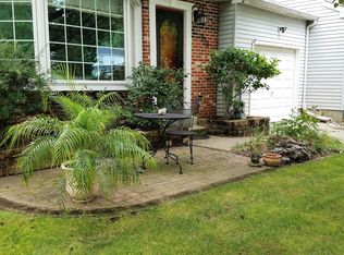 326 Cherrywood Dr, Clementon, NJ 08021