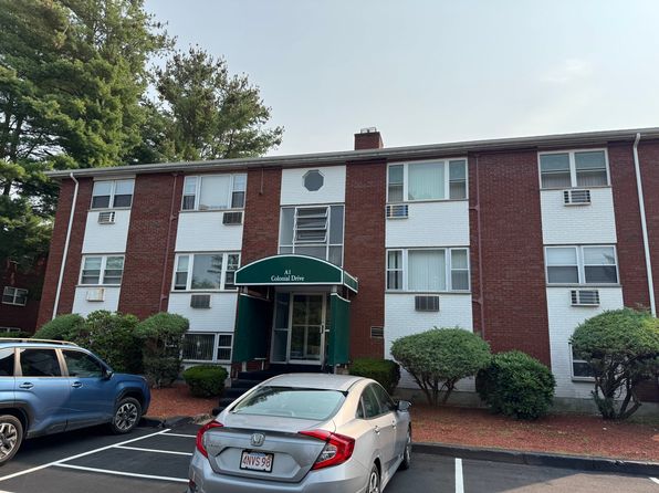 1 Colonial Dr UNIT 3