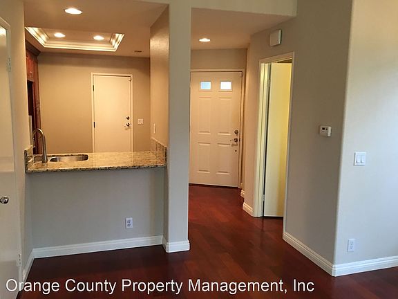 5th image of 1085 S Country Glen Way