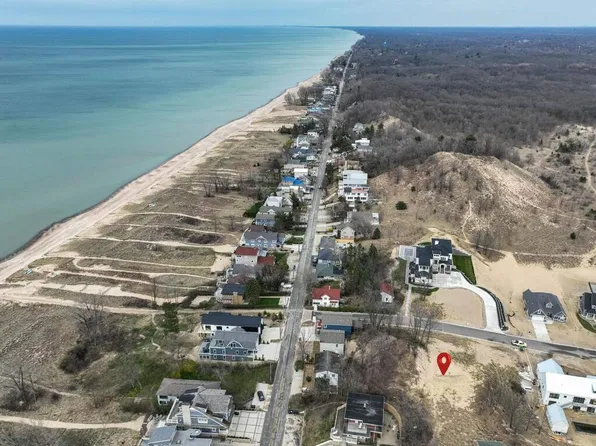 101 Whisper Dunes Dr, Michigan City, IN 46360
