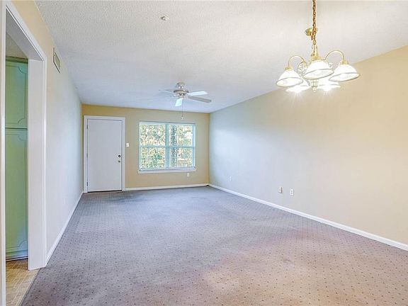 5th image of 2716 Whitney Pl APT 621