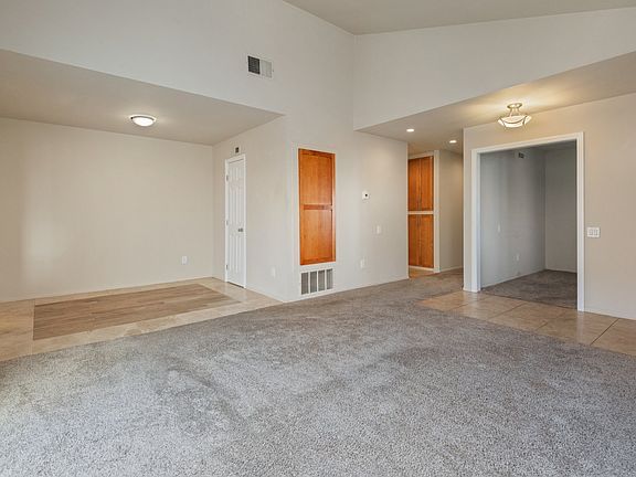 5th image of 7132 Seawind Dr